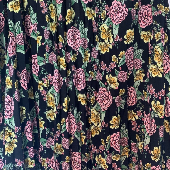 SZ XL LuLaRoe Deanne Skirt - Picture 3 of 8